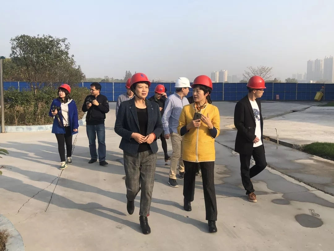 省委組織部副部長(zhǎng)、老干部局局長(zhǎng)鮑秀英一行調(diào)研老年大學(xué)項(xiàng)目