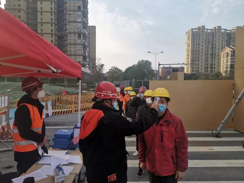 城建集團復工進行時：湖州市內(nèi)環(huán)快速化改造（北線）一標段工程、湖山大道二標段工程正式復工